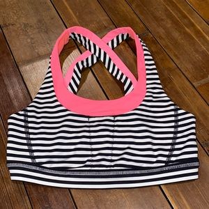 lululemon racerback sports bra Sz 4 gently loved